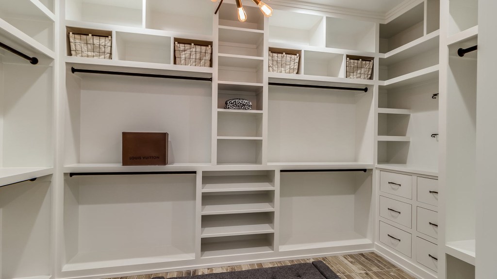 Empty-Closet